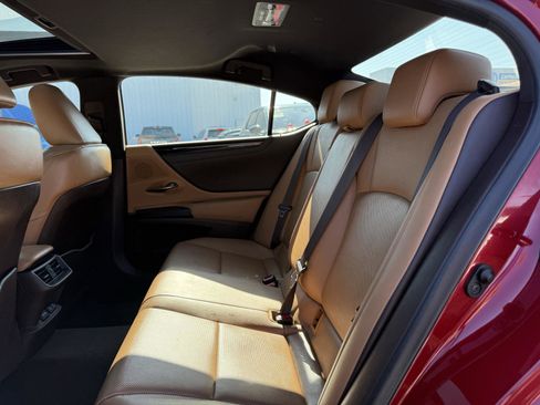 Used 2021 Lexus ES 250 w/ Premium Package image 18