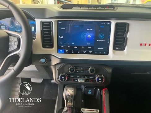 New 2025 Ford Bronco Heritage Edition image 19