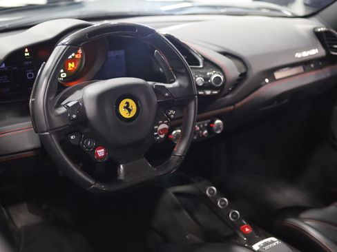 Used 2016 Ferrari 488 GTB RWD image 33