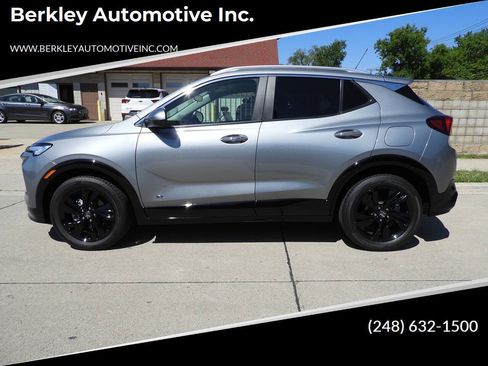 Used 2025 Buick Encore GX Sport Touring w/ Comfort Package FWD image 1