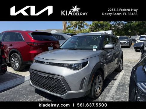 Used 2023 Kia Soul LX FWD image 5