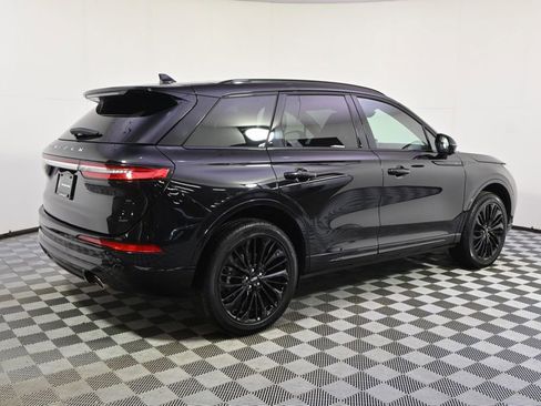 New 2026 Lincoln Corsair Reserve w/ Jet Appearance Package AWD/4WD image 7