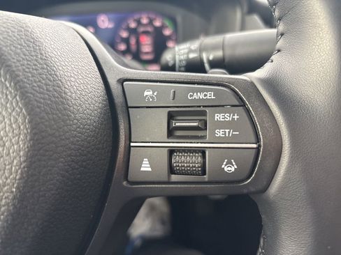 Used 2023 Honda Accord EX-L image 16