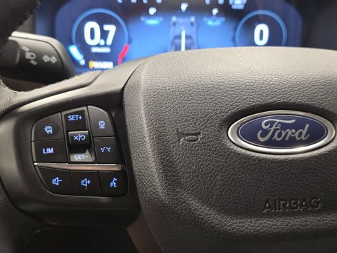 Used 2025 Ford Ranger Lariat w/ Black Appearance Package AWD/4WD image 31
