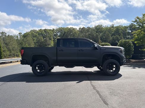 Used 2025 GMC Sierra 1500 Elevation w/ Elevation Premium Package AWD/4WD image 5