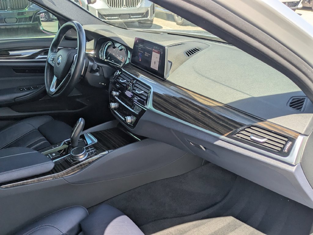 Used 2019 BMW 530i RWD image 25