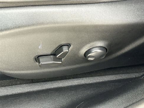 Used 2022 Jeep Cherokee Trailhawk image 21