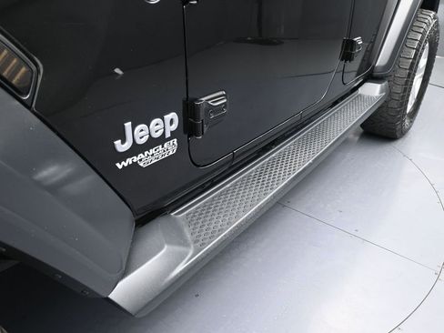 Used 2020 Jeep Wrangler Unlimited Sport S image 28