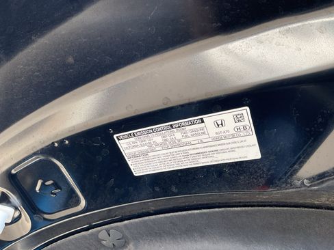 Used 2025 Honda HR-V LX image 24