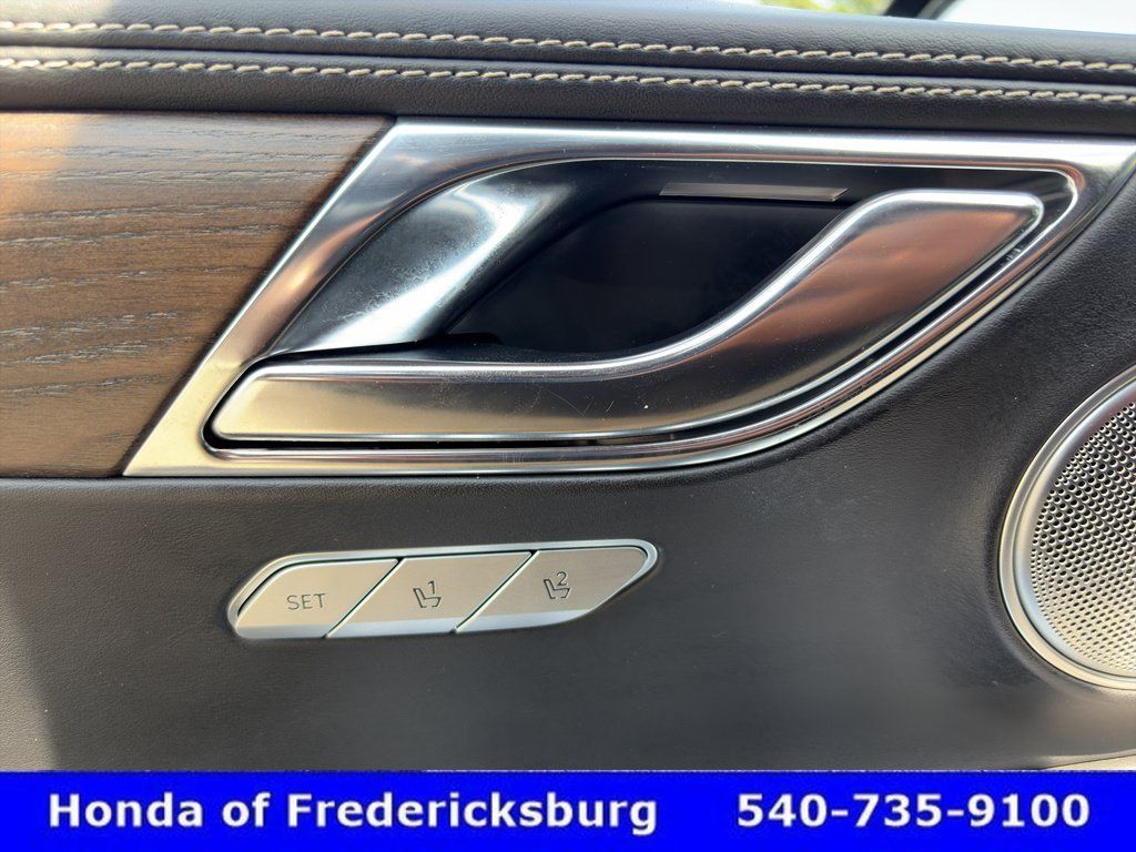 Used 2022 Genesis GV80 3.5T w/ Prestige Package 07 AWD/4WD image 24