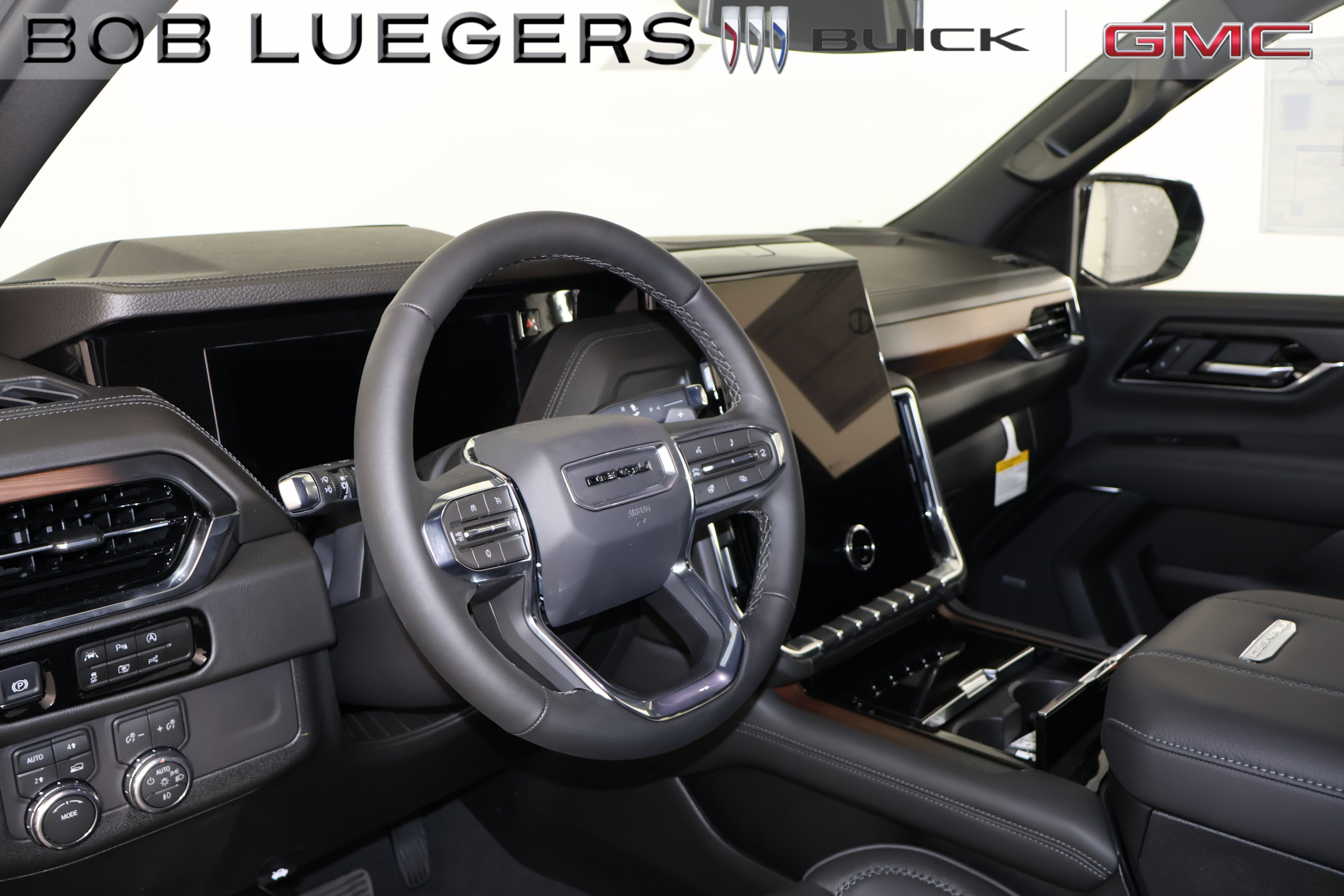 New 2026 GMC Yukon Denali AWD/4WD image 9