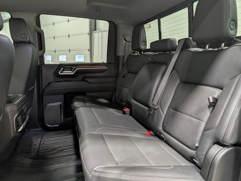 Used 2025 GMC Sierra 2500 Denali w/ Denali Reserve Package image 18