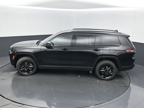 New 2026 Jeep Grand Cherokee L Limited image 40
