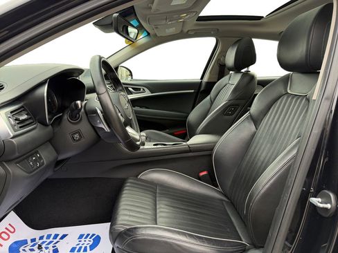 Used 2021 Genesis G70 2.0T w/ Elite Package image 9