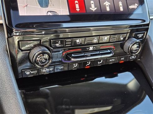 Used 2024 Jeep Grand Cherokee L Limited w/ Luxury Tech Group II image 35