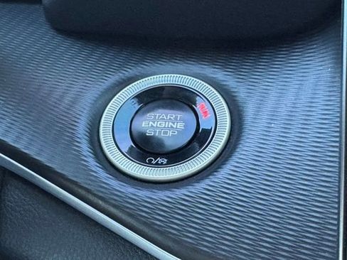 Used 2025 Jeep Grand Cherokee Laredo X w/ Trailer Tow Package image 24