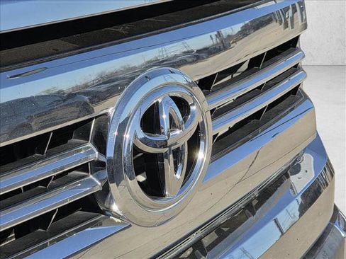 Used 2016 Toyota Tundra SR5 image 13