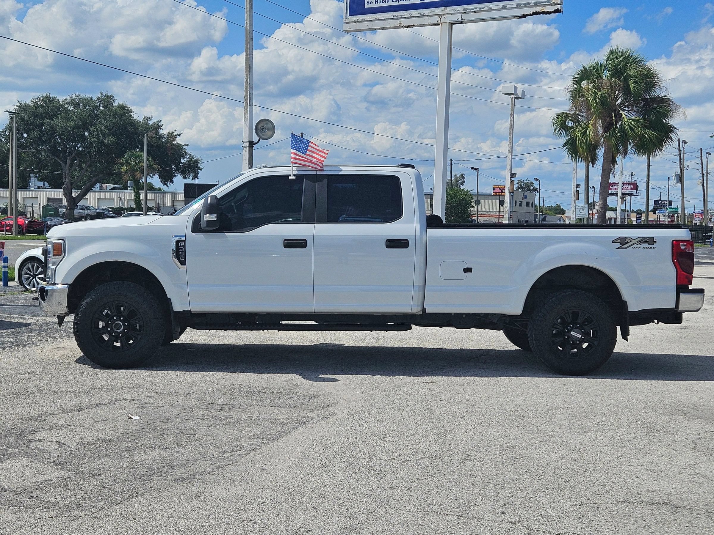 Used 2022 Ford F350 XL w/ Power Equipment Group AWD/4WD image 3