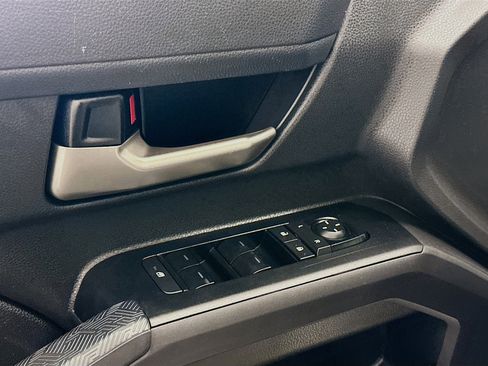Used 2024 Toyota Tacoma TRD Off-Road AWD/4WD image 15