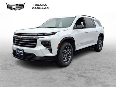Used 2024 Chevrolet Traverse LT