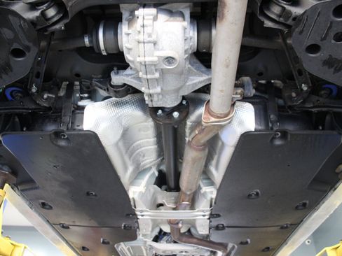 Used 2023 Genesis G70 2.0T image 98