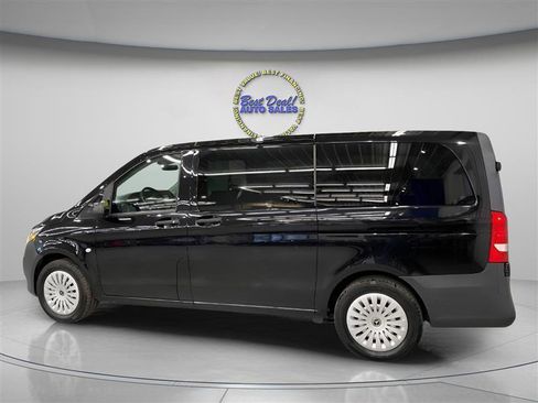 Used 2019 Mercedes-Benz Metris Passenger image 4