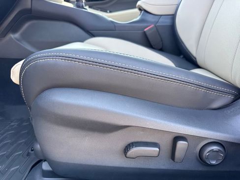 New 2025 Subaru Outback Limited image 16