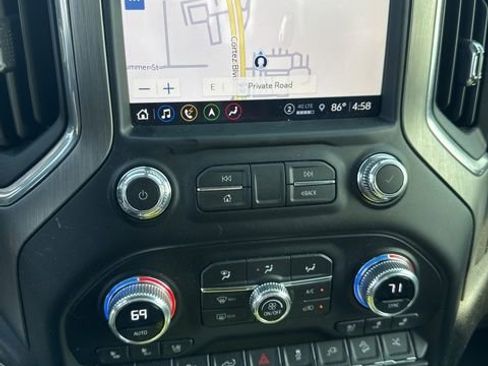 Used 2023 GMC Sierra 2500 Denali w/ Denali Ultimate Package image 3