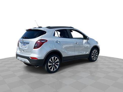 Used 2021 Buick Encore Preferred FWD image 8