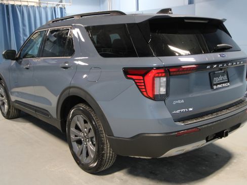 New 2026 Ford Explorer Active w/ Active Comfort Package image 30