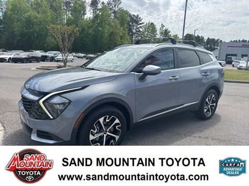 Used 2023 Kia Sportage EX AWD/4WD image 6
