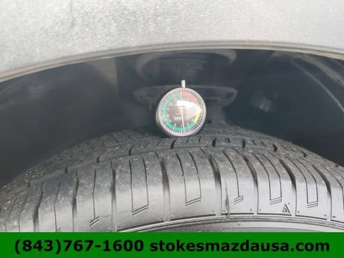 Used 2021 Kia Sorento LX FWD image 38