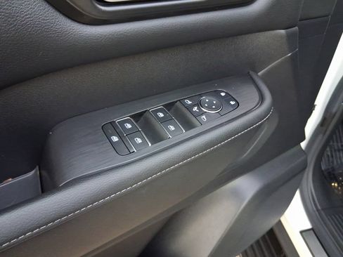 Used 2025 Nissan Armada PRO-4X w/ Pro-4X Premium Package AWD/4WD image 20