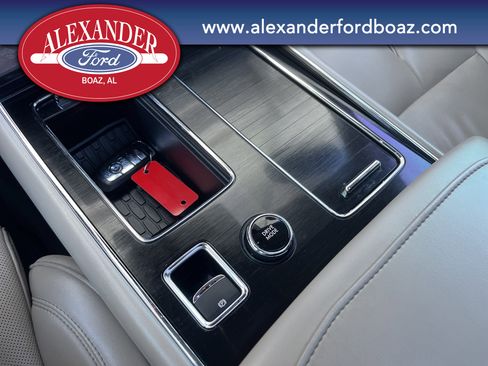 Used 2022 Lincoln Aviator Reserve w/ Equipment Group 201A image 23