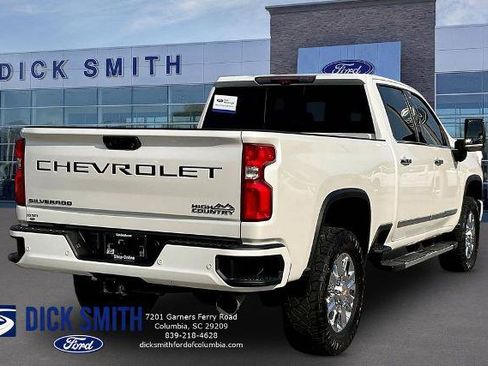 Used 2024 Chevrolet Silverado 2500 High Country w/ High Country Premium Package AWD/4WD image 6