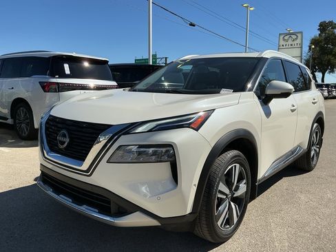 Used 2023 Nissan Rogue Platinum image 7