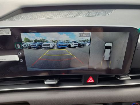 New 2026 Kia Carnival SX FWD image 32