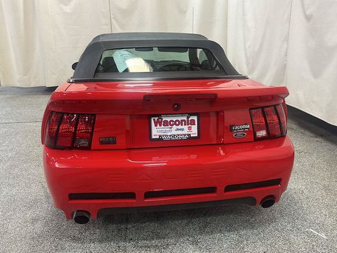 Used 2002 Ford Mustang GT RWD image 4