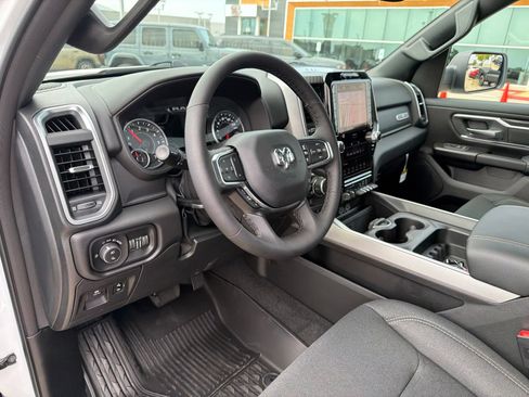 New 2027 RAM 1500 4x4 Crew Cab image 10
