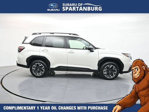Used 2025 Subaru Forester Premium w/ Convenience Package #1 AWD/4WD image 9