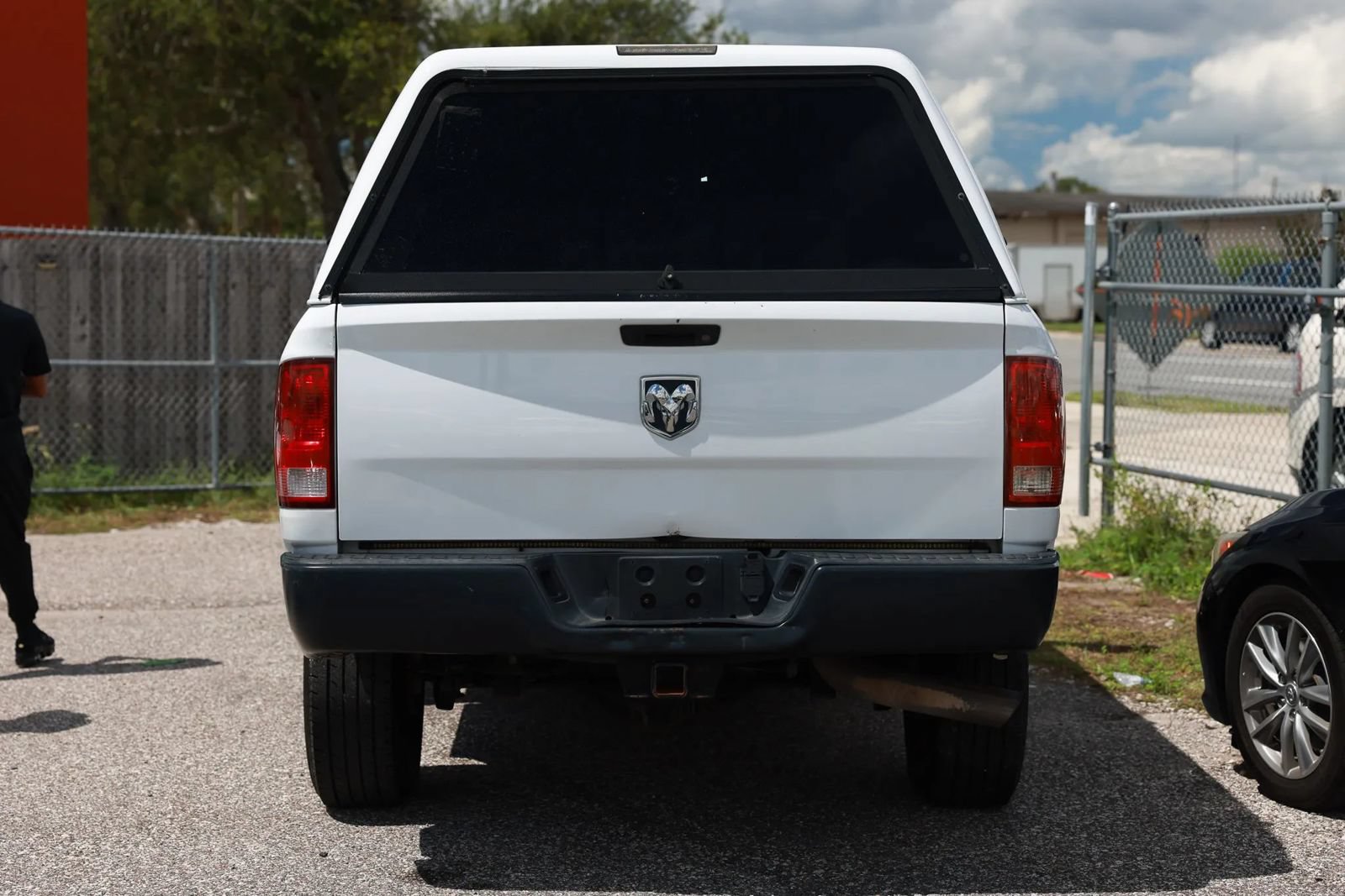 Used 2018 RAM 2500 Tradesman w/ Power & Remote Entry Group RWD image 4
