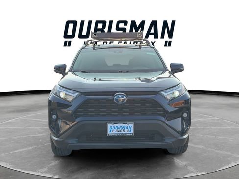 Used 2022 Toyota RAV4 XLE Premium AWD/4WD image 2