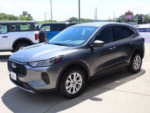 Used 2024 Ford Escape Active AWD/4WD image 5