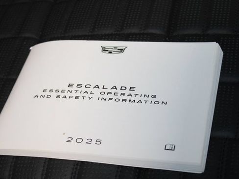 Used 2025 Cadillac Escalade V AWD/4WD image 42