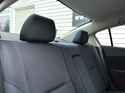 Used 2010 MAZDA MAZDA3 s Sport image 24