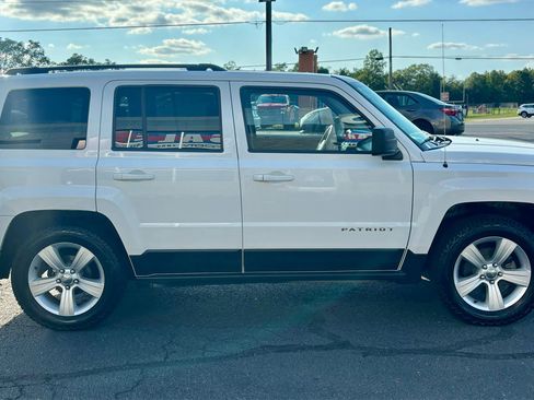 Used 2015 Jeep Patriot Latitude image 4