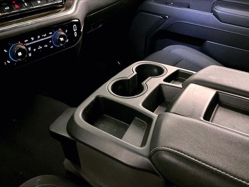 Used 2024 Chevrolet Silverado 1500 LT image 16