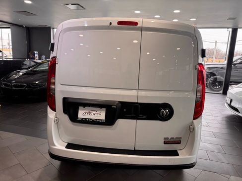 Used 2022 RAM ProMaster City Tradesman image 4