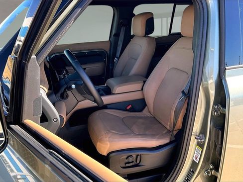Certified 2025 Land Rover Defender 110 X-Dynamic SE image 26