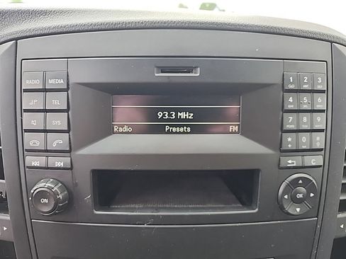 Used 2017 Mercedes-Benz Metris image 12
